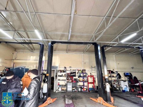 В Одесі прокуратура вимагає повернути громаді землю під незаконною СТО