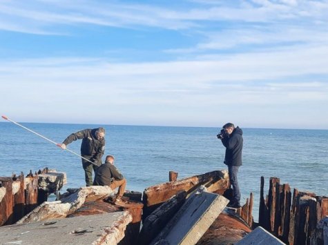 В Одесі взяли проби води з Чорного моря після скарг мешканців