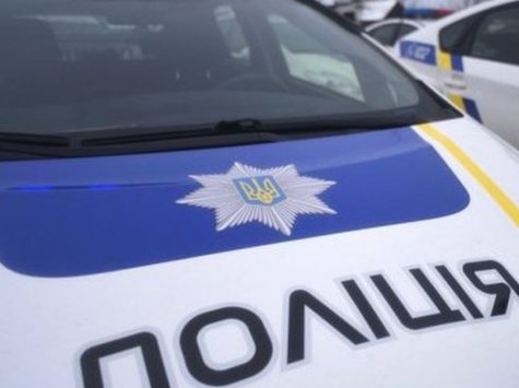 На Одещині двоє чоловіків напали на патрульних: поліцейського госпіталізовано