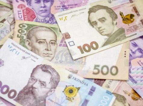 Доходи та борги: скільки заробляють і скільки винні працівникам на Одещині